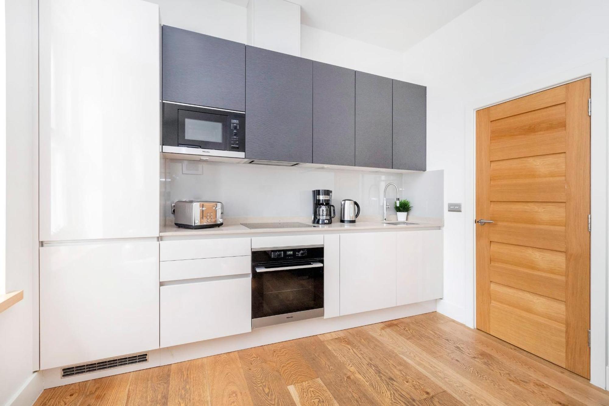 Soho - Cityapartmentstay Лондон